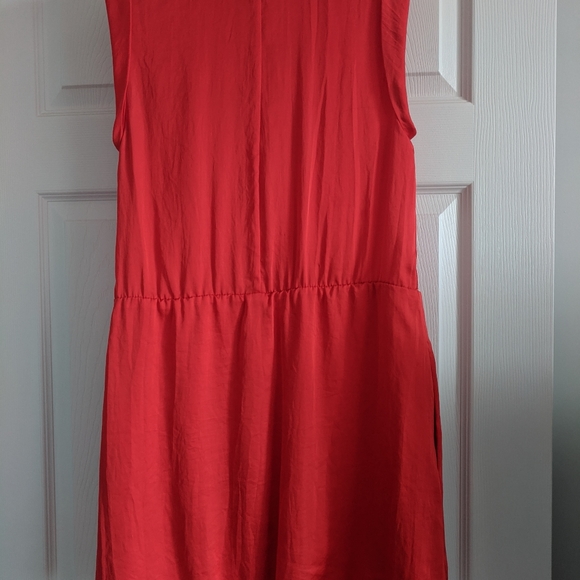 Dress - Picture 2 of 4